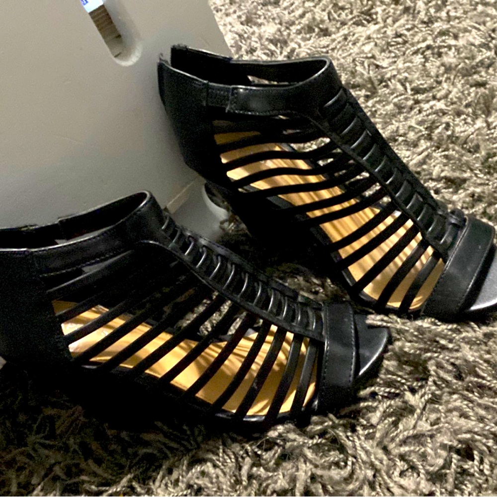 EXPRESS Strap Wedge Heel Shoes Size 6